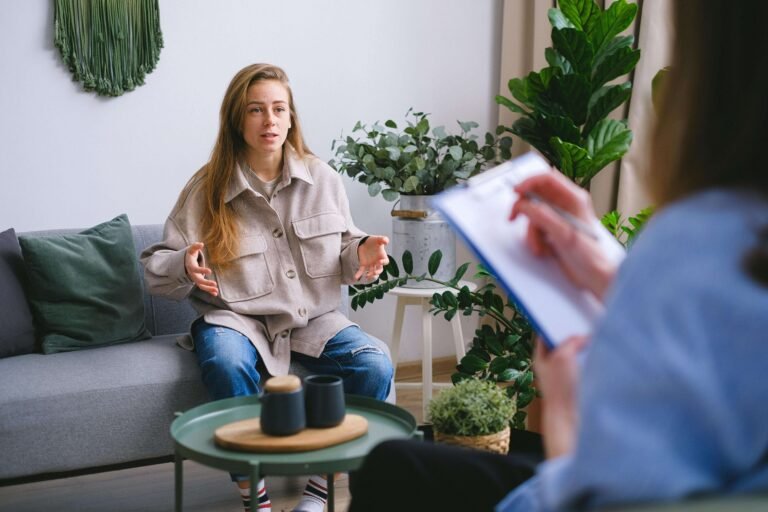 Importancia y Beneficios de Acudir a un Centro Psicológico